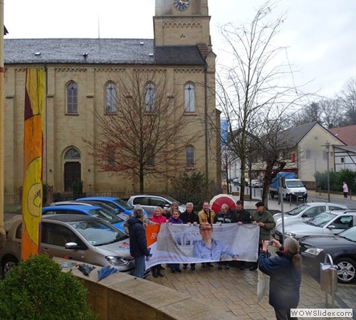 und aufstellen für das Foto