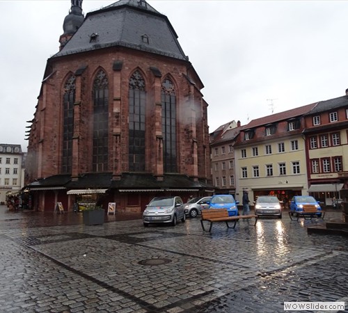 direkt vor die Heiliggeistkirche 